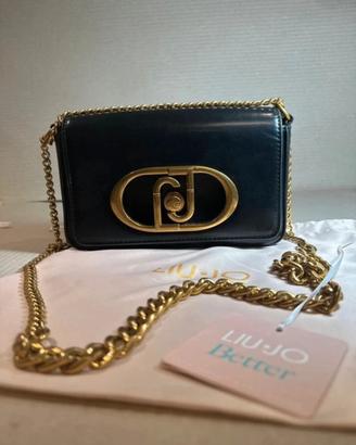 Borsa Liu•Jo in ecopelle nera con finitire oro