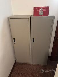 Armadietti personale grigi
