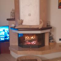 Rivestimento camino in marmo 