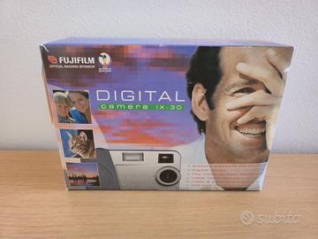 Fotocamera digitale "Fujifilm IX-30"