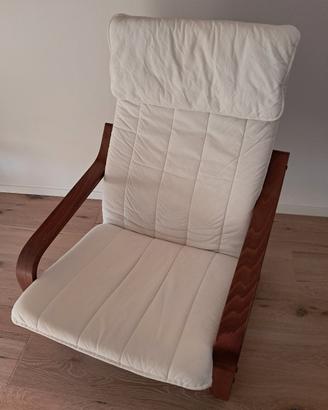 Poltrona Poang con poggiapiedi