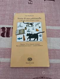 Libro ( Storia di una gabbianella e del gatto… )
