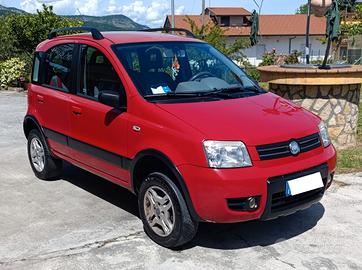 Panda 1.3.mjt 4x4 con gancio traino a scomparsa 
