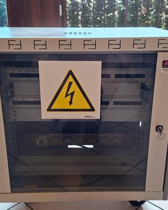 Armadio DATI - Rack 19 (8U)