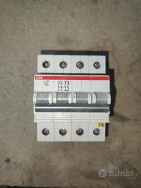 Sezionatore ABB E 274