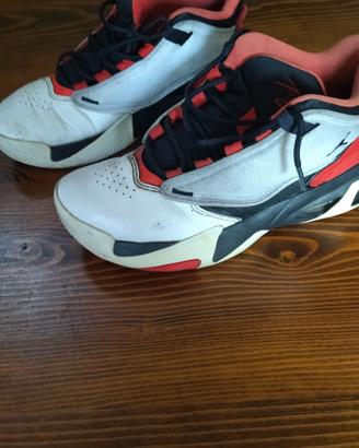 scarpe Nike Jordan modello aura 4 numero 41