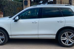 VOLKSWAGEN Touareg 2ª serie - 2013