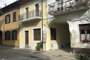 3 LOCALI A CAMPARADA