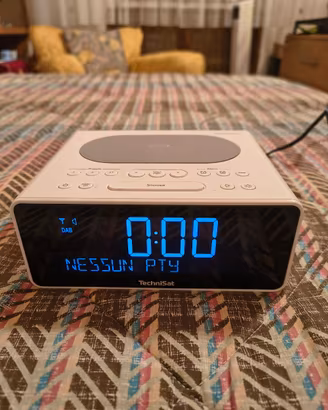 Radiosveglia TECNISAT digitradio 52