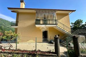 5 LOCALI A BORZONASCA