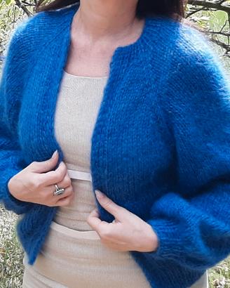 Cardigan corto in mohair fatto a mano