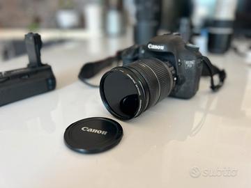 KIT CANON EOS 7D con obiettivo e accessori