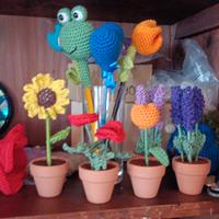 miniature di fiori in vaso