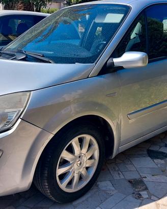 Renault Scenic Scénic 1.5 dCi/105CV Dynamique