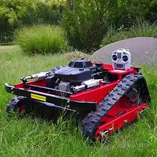 Tagliaerba robot telecomandato con cingoli in gomm