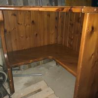 Mobile ad angolo in legno