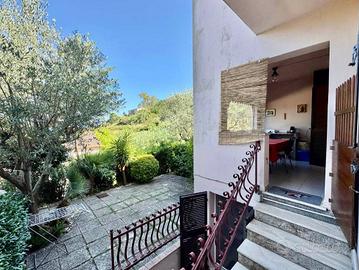 Appartamento di 80 m² con 4 locali e posto auto a 