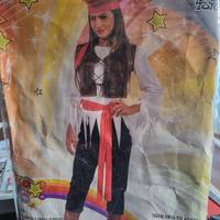 Vestiti di Carnevale da pirata uomo e donna
