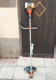 Decespugliatore a scoppio brush cutter