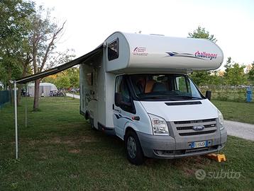 Camper mansardato - Challenger Genesis 43