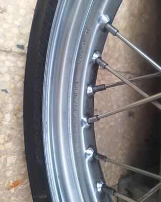 Cerchi originali Moto Guzzi V7 Classic a raggi com