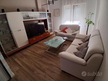 arredamento completo sala ,mobile +divani+tavolo