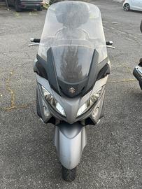 Suzuki burgman 650