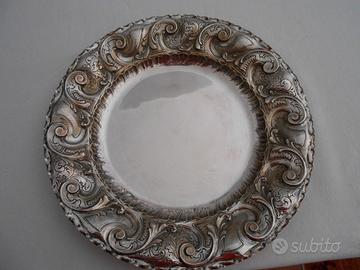 Vassoio in argento 800 lavorato