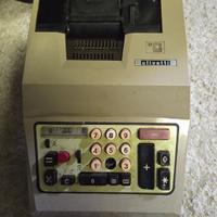 Calcolatrice elettromeccanica Olivetti Multisumma 