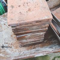 MATTONELLE IN COTTO FATTE A MANO