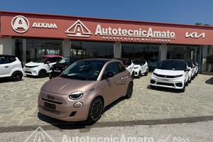 Fiat 500 Berlina Hybrid La Prima