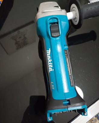 Flex della Makita 