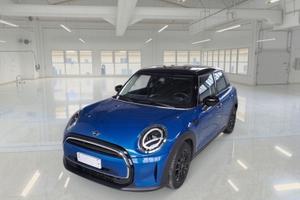 MINI COOPER CLASSIC AUTO 5 PORTE BERLINA