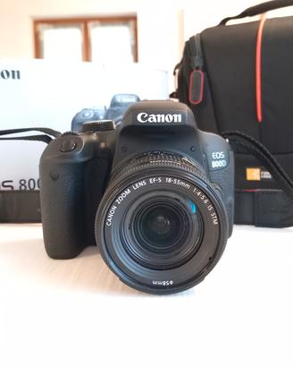 Canon EOS 800D + Obiettivo 18-55mm IS STM + Borsa