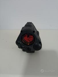  Red dot.