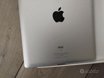 apple ipad per pezzi di ricambio  anno 2011