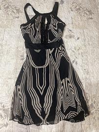 Vestito super chic in bianco e nero di Celyn b