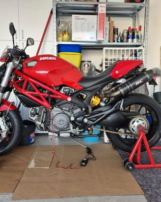 Ducati Monster 796