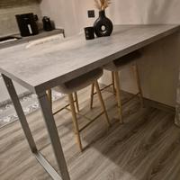 tavolo piano di lavoro area snack 