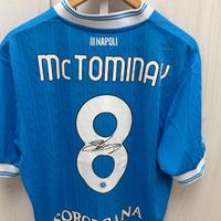 Maglia autografata da mctominay