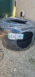 Pneumatici 215 65 r16