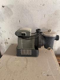 Motore per piscina esterna