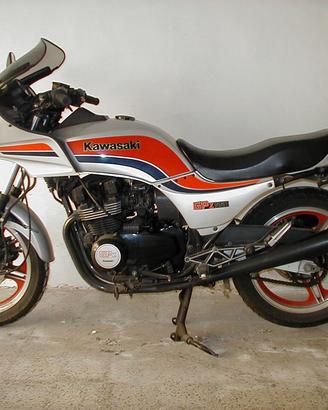 Kawasaki GPZ 550 Unitrak (epoca iscritta FMI)