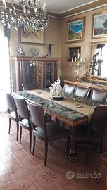 Prestigiosa sala da pranzo in stile impero