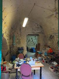 Locale piano terra uso abitativo