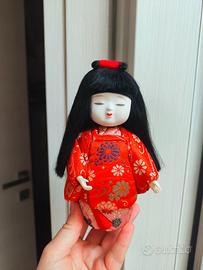 Kokeshi kimekomi bambola giapponese