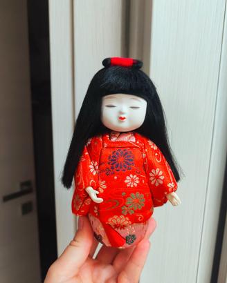 Kokeshi kimekomi bambola giapponese