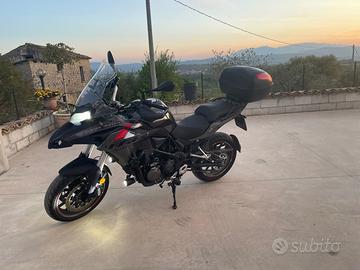 Moto Benelli Trk 502