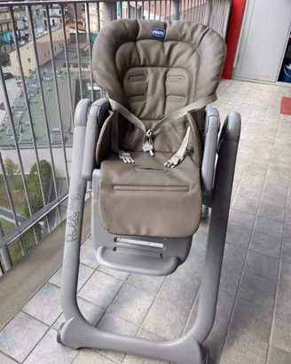 Seggiolone chicco polly magic relax con accessori