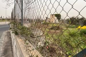 Ampio deposito a Trappeto